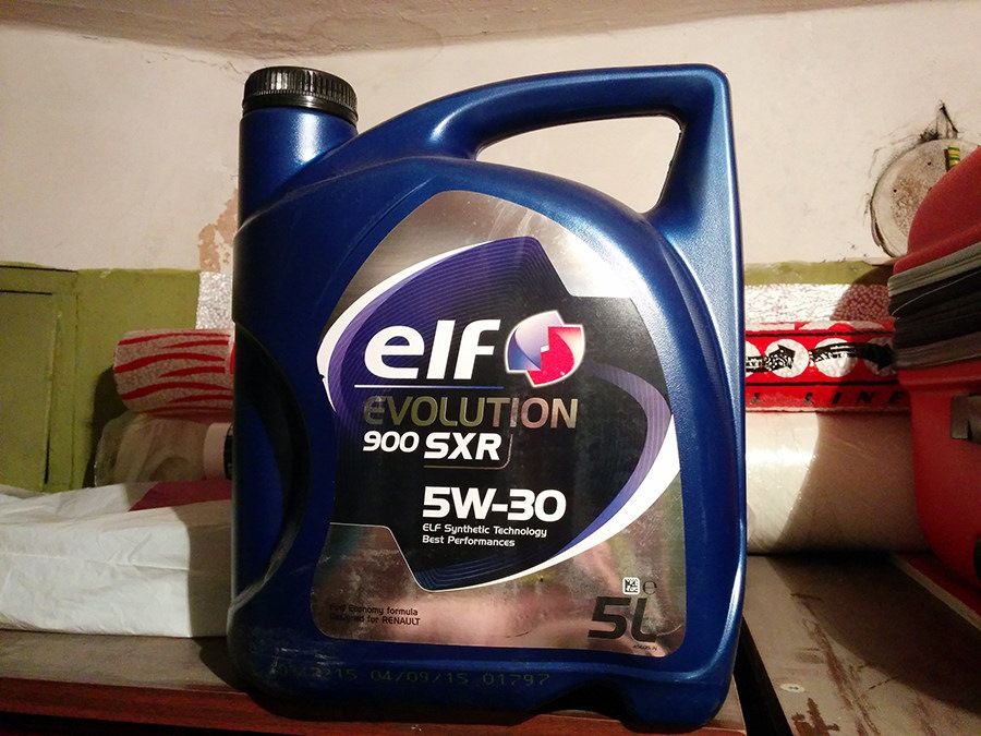Какое масло лить в ниссан кашкай. Масло Elf в АКПП Nissan Terrano 2015. Масло Эльф 5w30 для Ниссан Кашкай 2016. Elf SXR 5w30. Моторное масло для Ниссан Тиида.