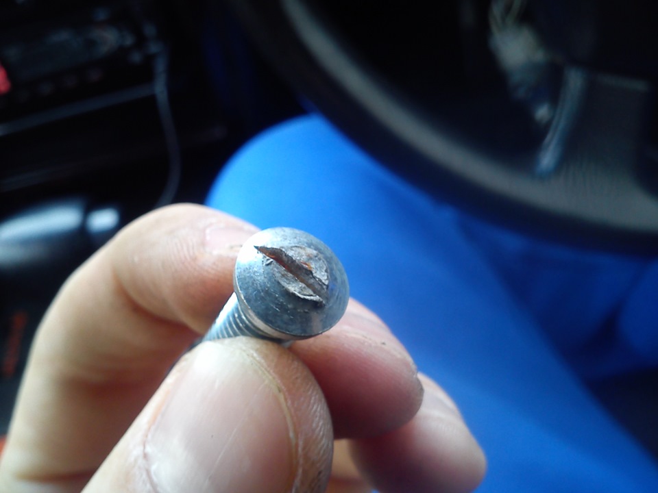 Поменял зеркала и не поменял замок зажигания…) — Nissan Bluebird (U14 ...