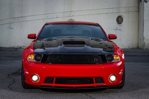 Ford mustang drive2