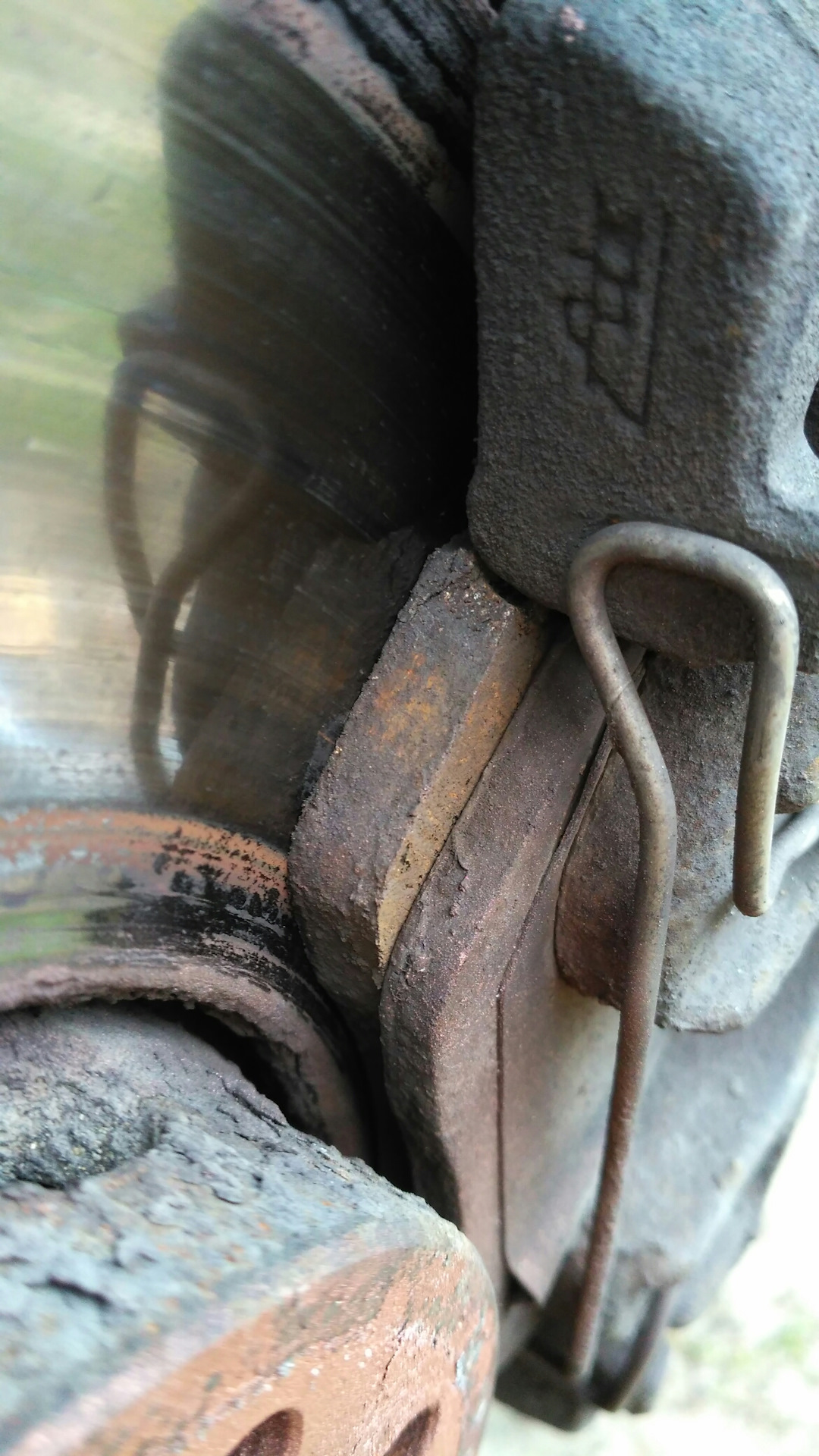 Колодки TRW-говно, прошли 30тыс.км — Volkswagen Passat B5, 1,8 л, 2002 ...