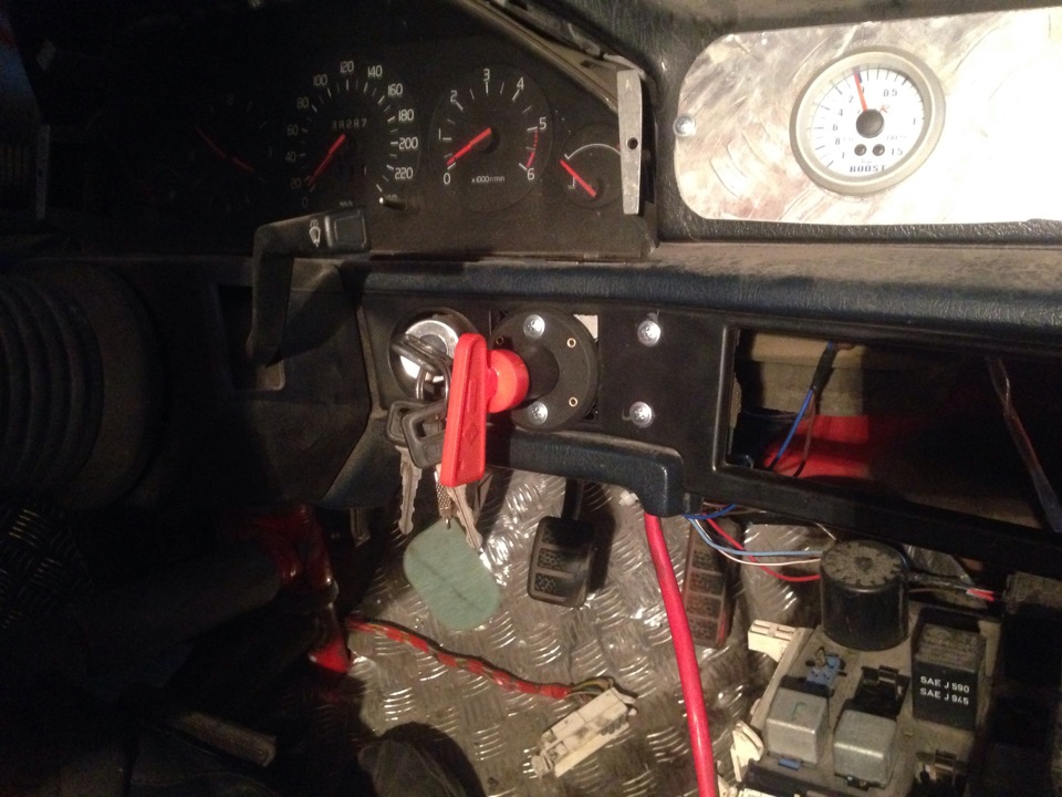 Установка выключателя массы — Volvo 760, 2,3 л, 1984 года | электроника ...