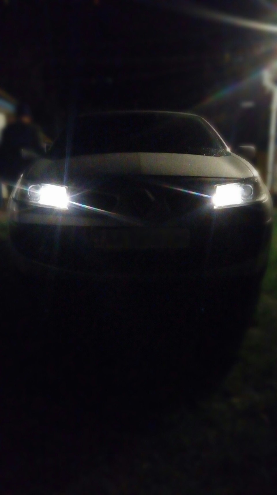 Замена лампочек габаритов — Renault Megane II, 1,4 л, 2006 года ...