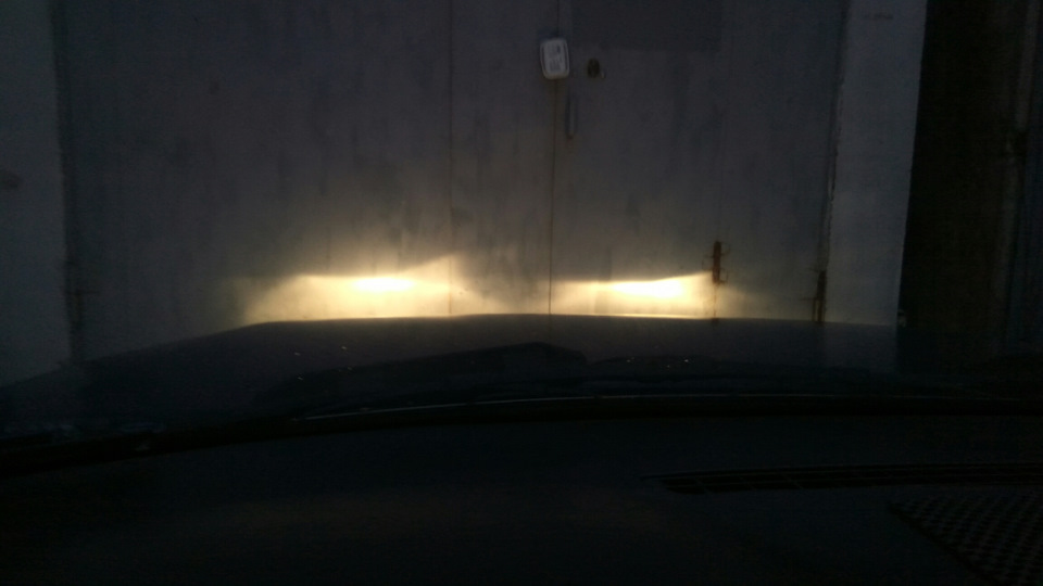 Сравнение стёкол фар DEPO и BOSCH — Audi 80 (B3), 1,8 л, 1987 года ...