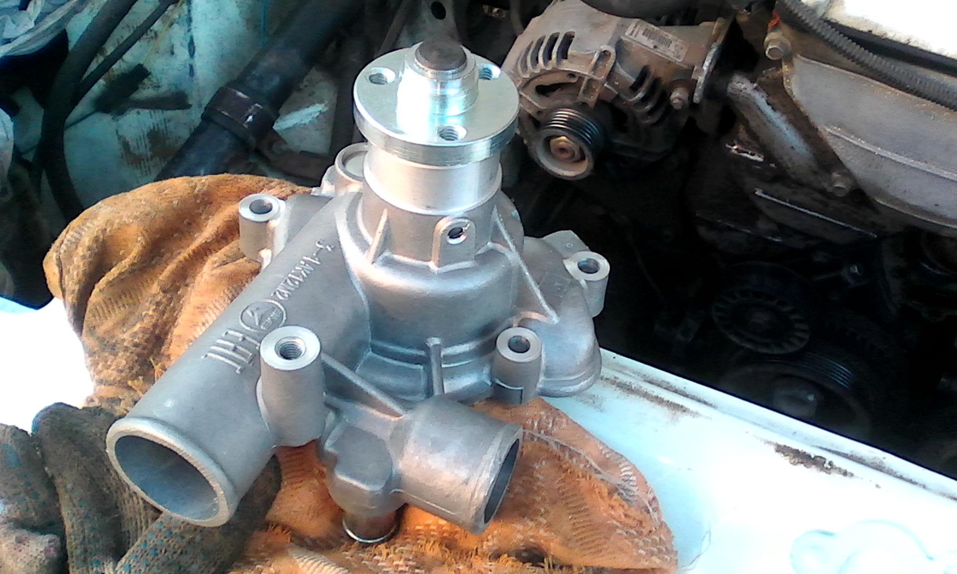 помпа лада калина 1 8 клапанов. ваз 2110 8кл помпа. поставил новую помпу. помпа ваз 2106. помпа лада калина 8 клапанов.