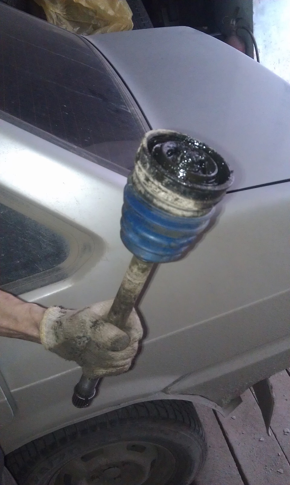 --43-- Замена наружной гранаты, пыльников + трудности — Lada 21099, 1,5 ...