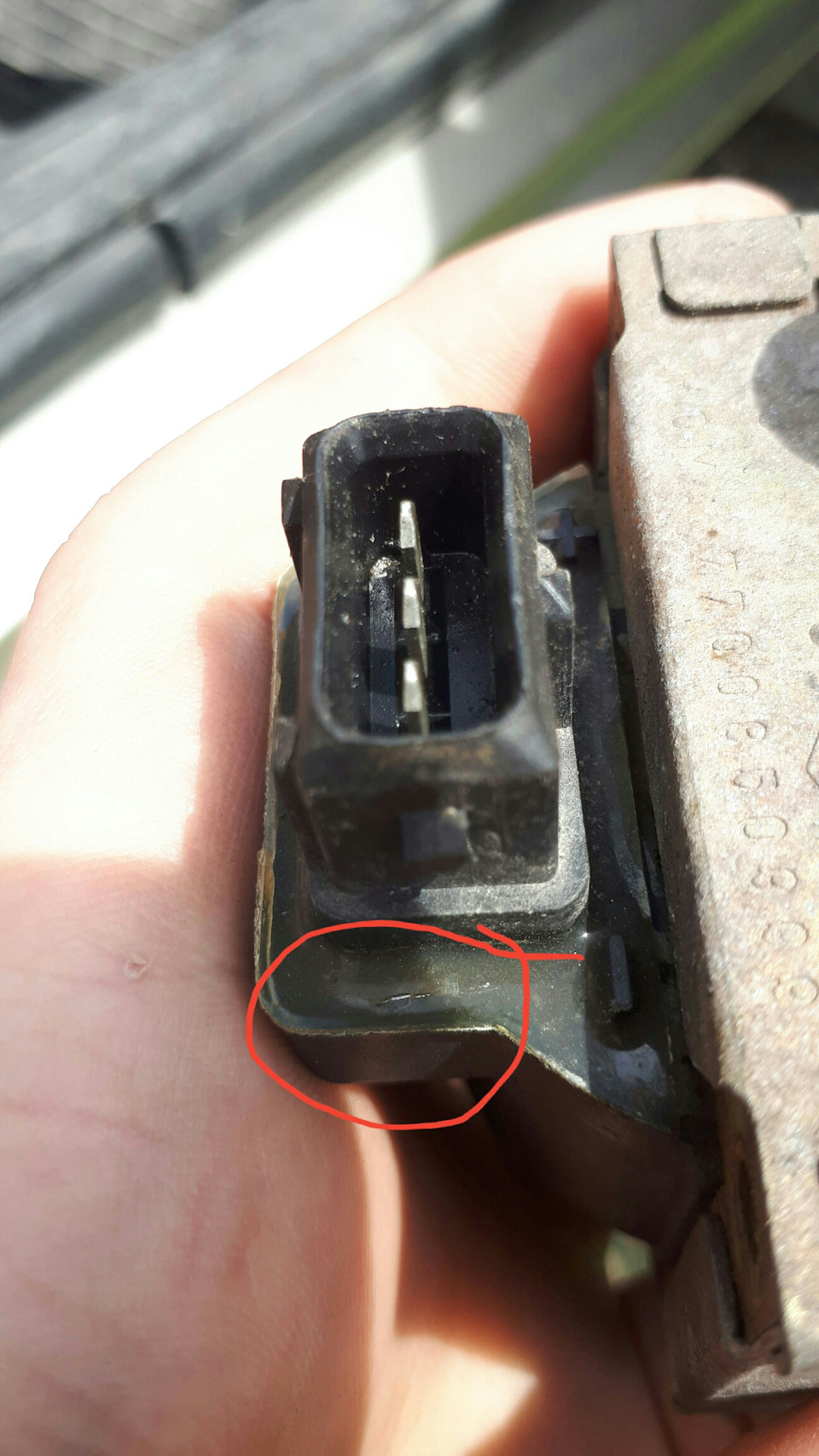 Пробой катушки зажигания! — Москвич Святогор, 2 л., 2000 года | поломка ...