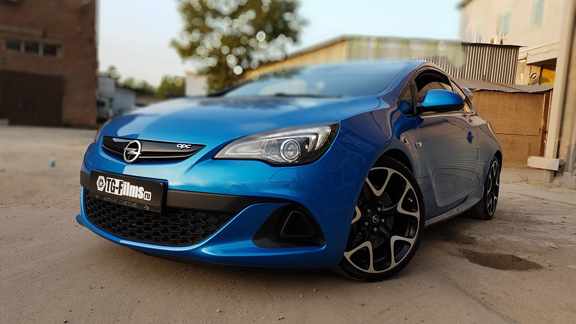 Opel Astra j OPC ламбо двери