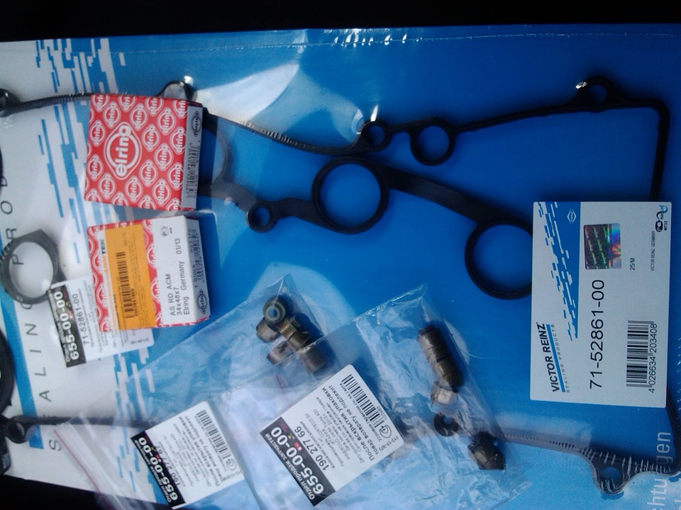 замена сальника распредвала, и замена масло съемных колпочков — Mazda ...