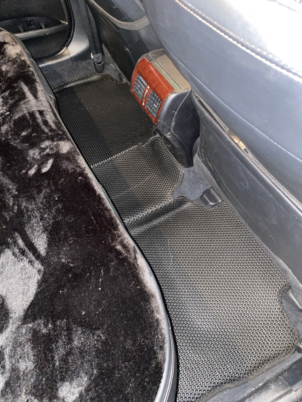 EВA коврики — Toyota Camry (XV50), 2,5 л., 2014 года | аксессуары | DRIVE2