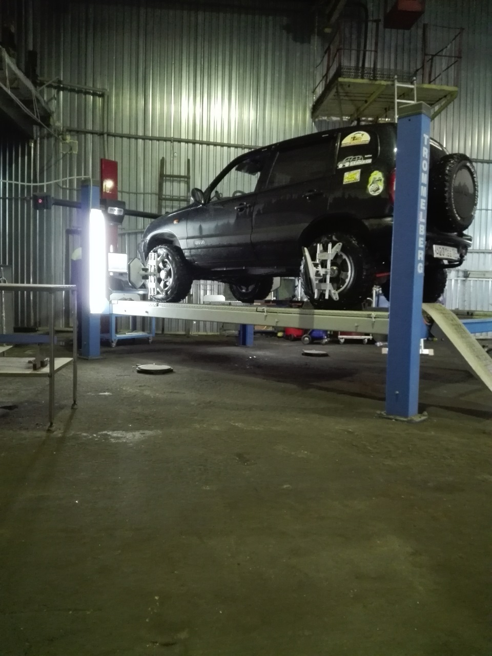 Замена гидриков на болты — Chevrolet Niva, 1,7 л, 2007 года | визит на ...