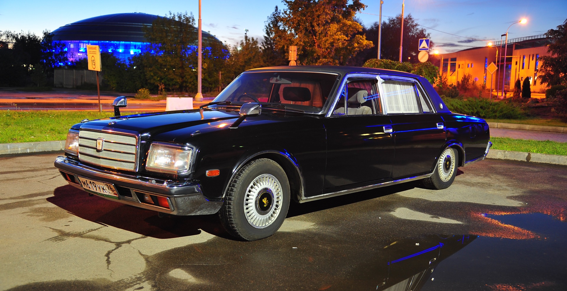 Toyota Century mk1