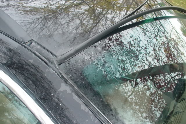 уплотнитель лобового стекла BMW e38