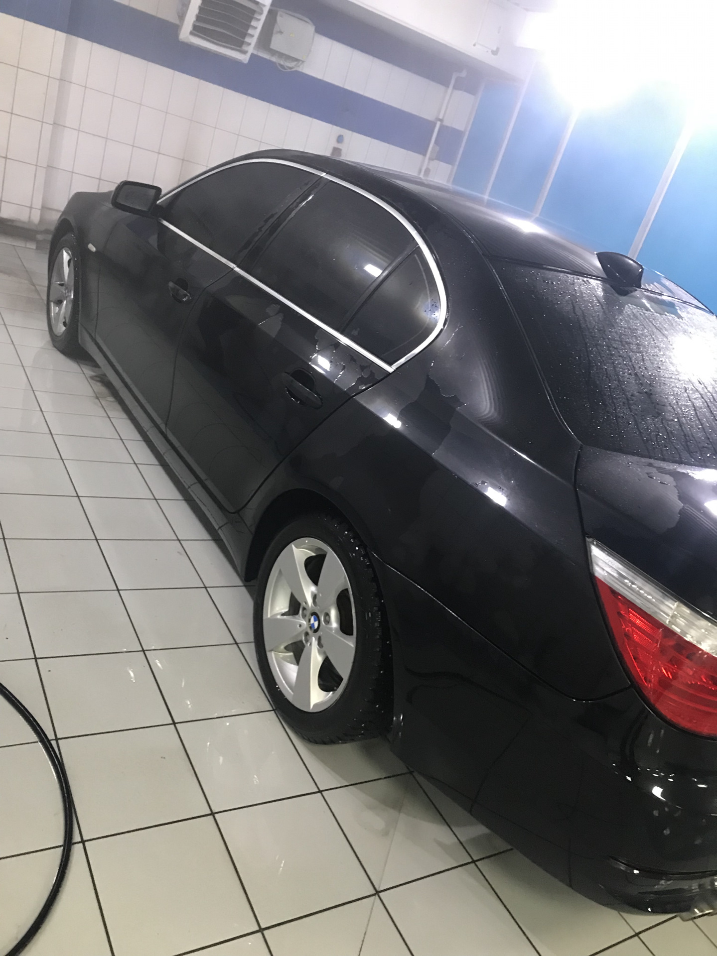 Тюмень — BMW 5 series (E60), 3 л, 2008 года | мойка | DRIVE2