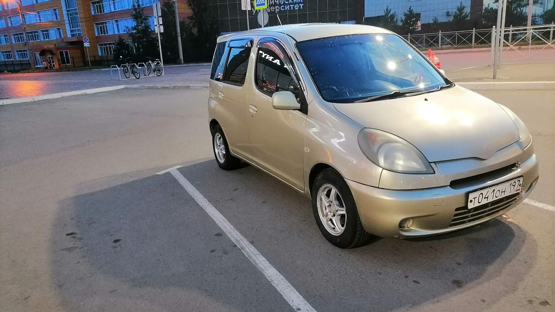 Toyota Funcargo 1.3 бензиновый 2000 | lucky на DRIVE2