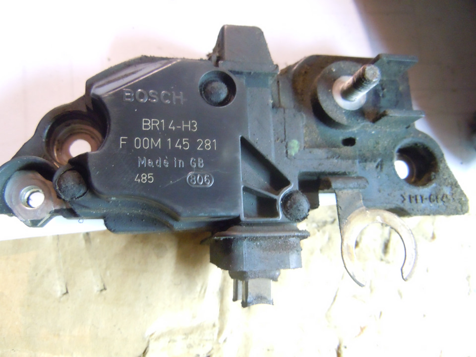 Фото в бортжурнале Opel Omega B. Запчасти на фото: F00M145281, 48S