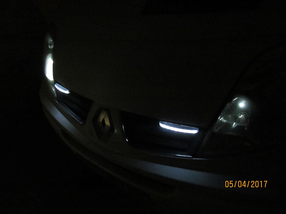 И опять 25-ть. Светодиодные лампочки в габаритах. — Renault Trafic (2G ...