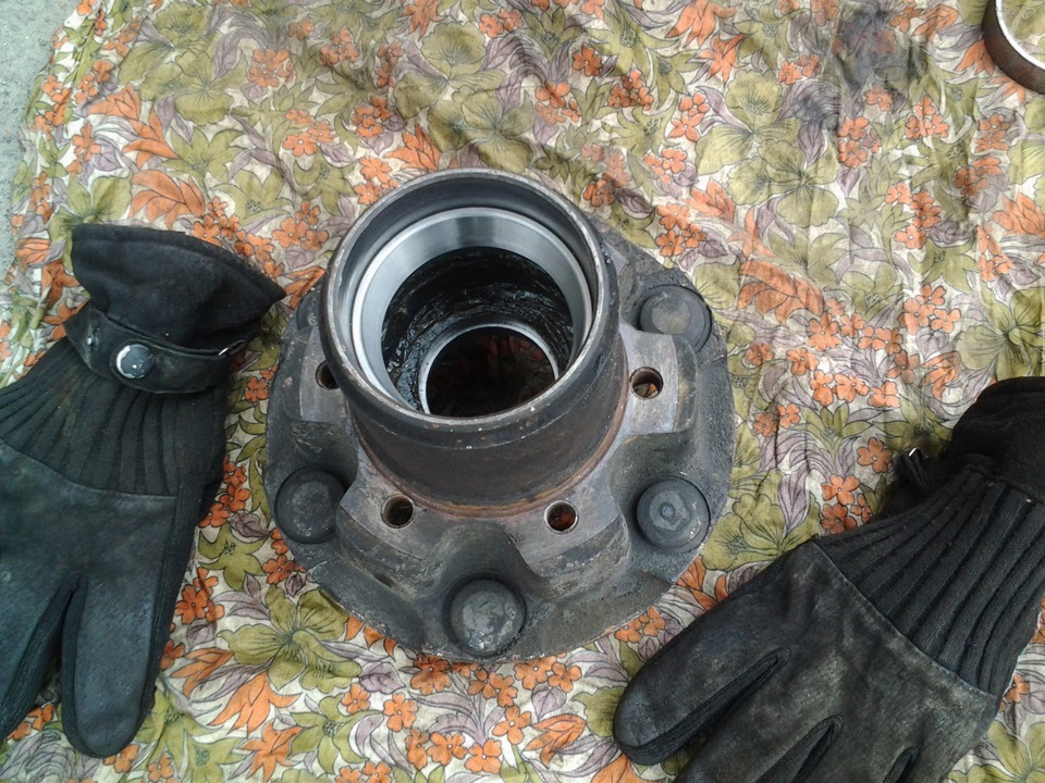 Замена правого ступичного подшипника — ГАЗ Газель, 2010 года | своими ...