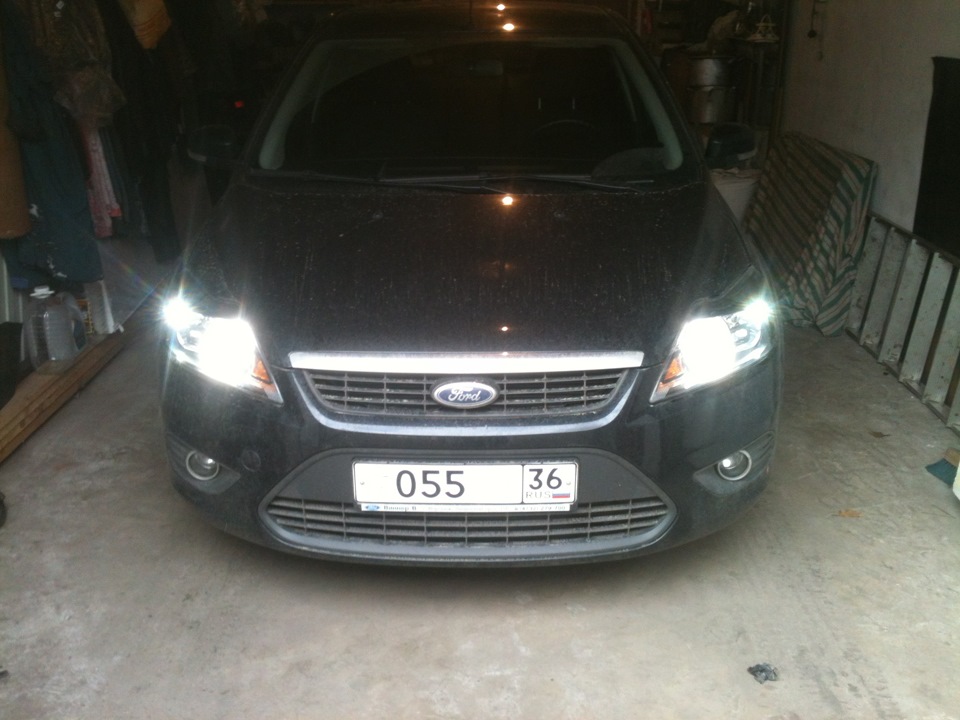 Форд фокус 2 лампы в фарах. Свет форд фокус 2. Ближний свет форд фокус 2 дорестайлинг. Лампы форд фокус 2 рестайлинг. Ближний форд фокус 2.