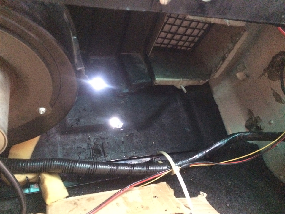 Замена радиатора печки — ГАЗ 3110, 2,3 л., 2001 года | своими руками ...