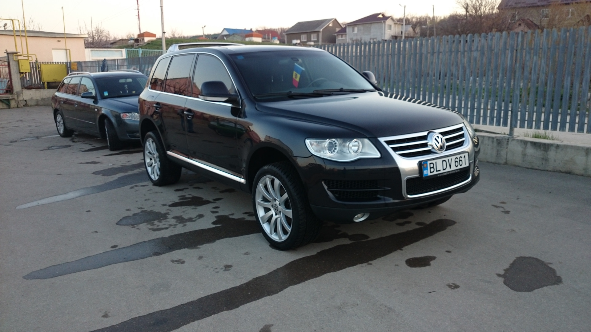 Volkswagen Touareg (1G) 2.5 дизельный 2009 | GP 2.5TDI Малыш на DRIVE2