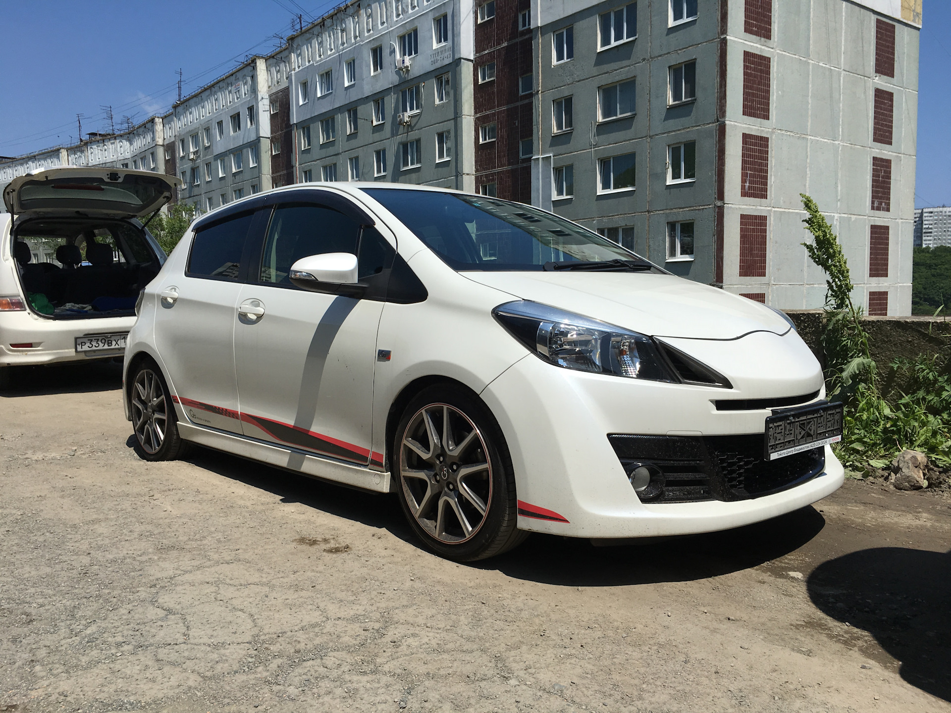 Vitz RS 2015