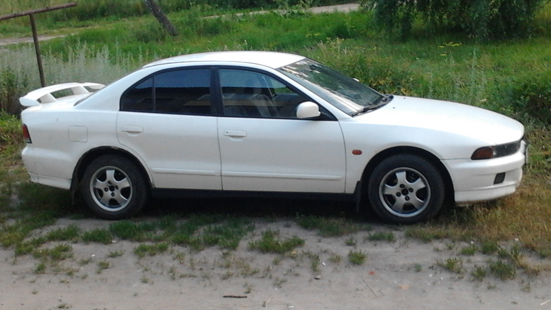 Mitsubishi Galant (8G) 2.0 бензиновый 1997 | Акула 2.0 л. на DRIVE2