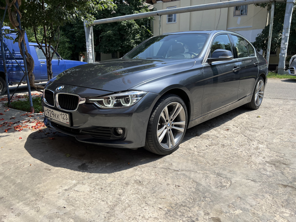 BMW 3 f30 у моря