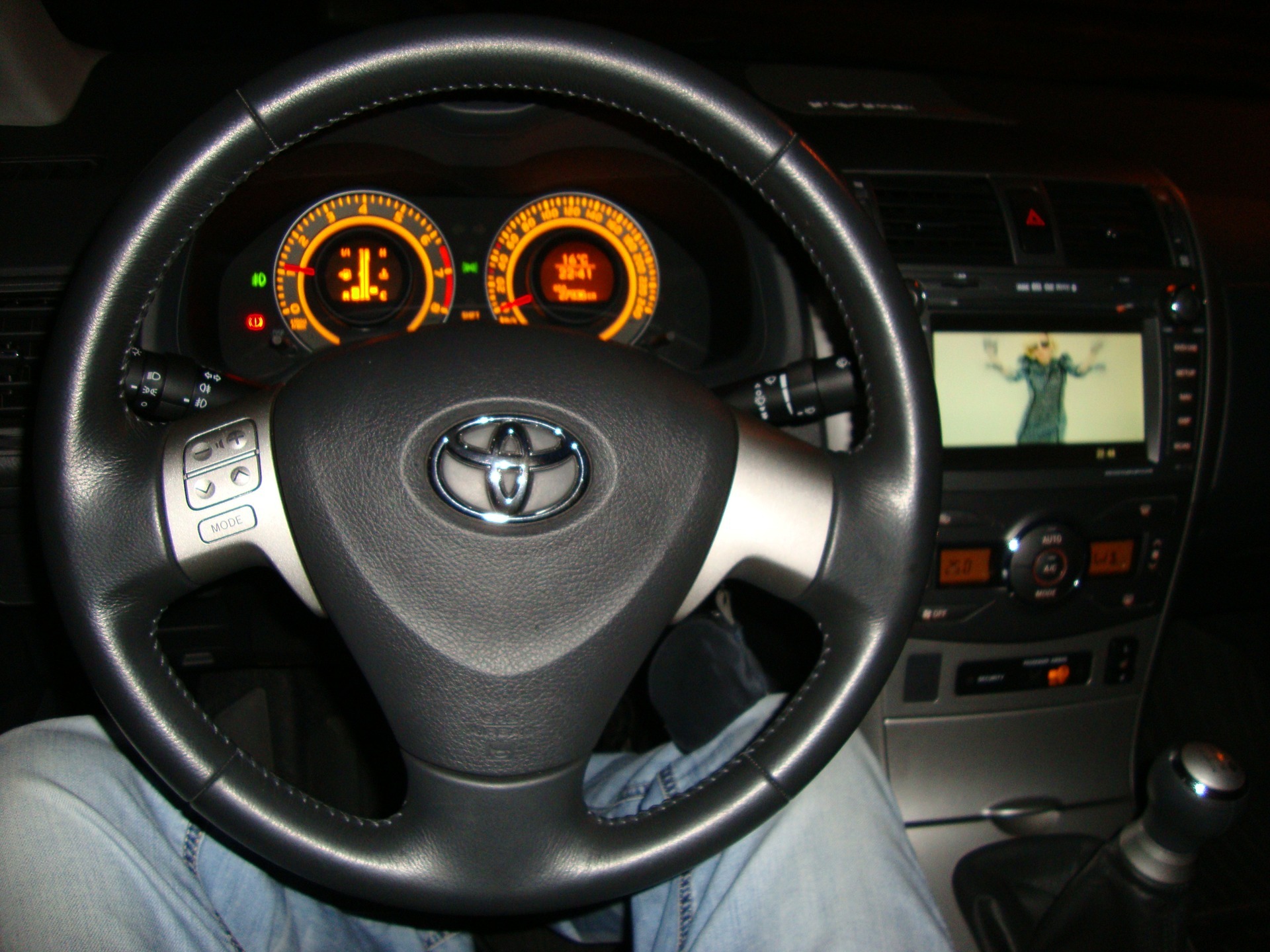      Toyota Corolla 16 2009