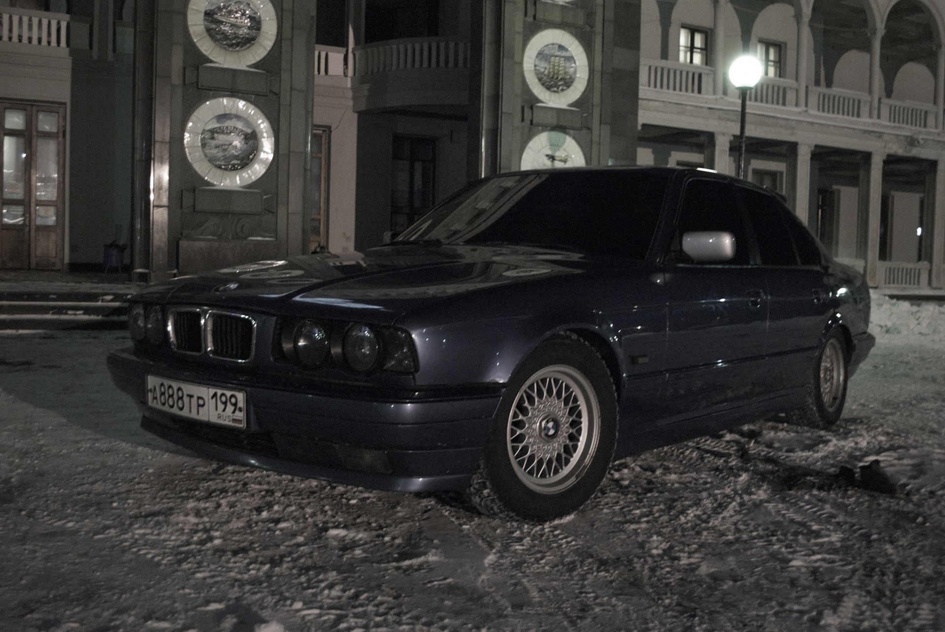 ночной Северный речной порт — BMW 5 series (E34), 2 л, 1994 года |  фотография | DRIVE2