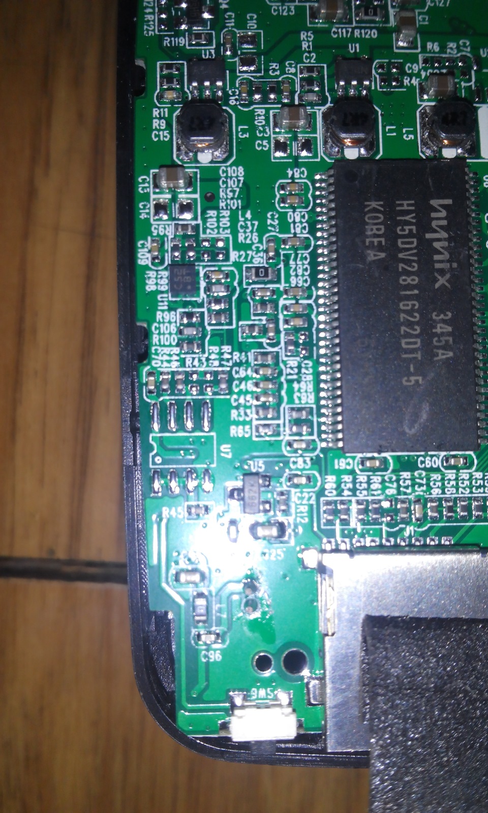 Хотел спрятать провода от видеорегистратора — Nissan Almera II (N16), 1 ...