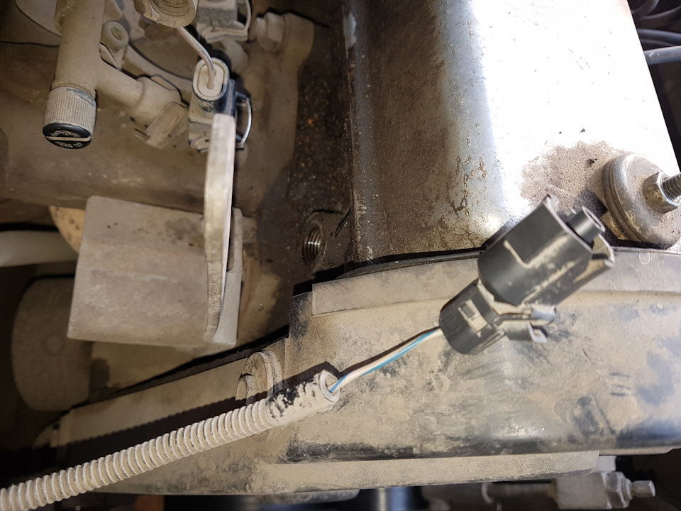 Мерцает лампочка давления масла — Lada Калина хэтчбек, 1,6 л, 2007 года ...