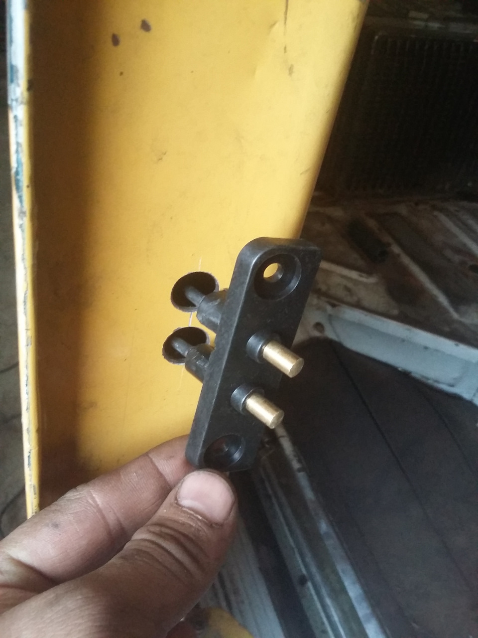 Рабочий свет, электрозамок. — ГАЗ Газель, 2,5 л, 2005 года | тюнинг ...