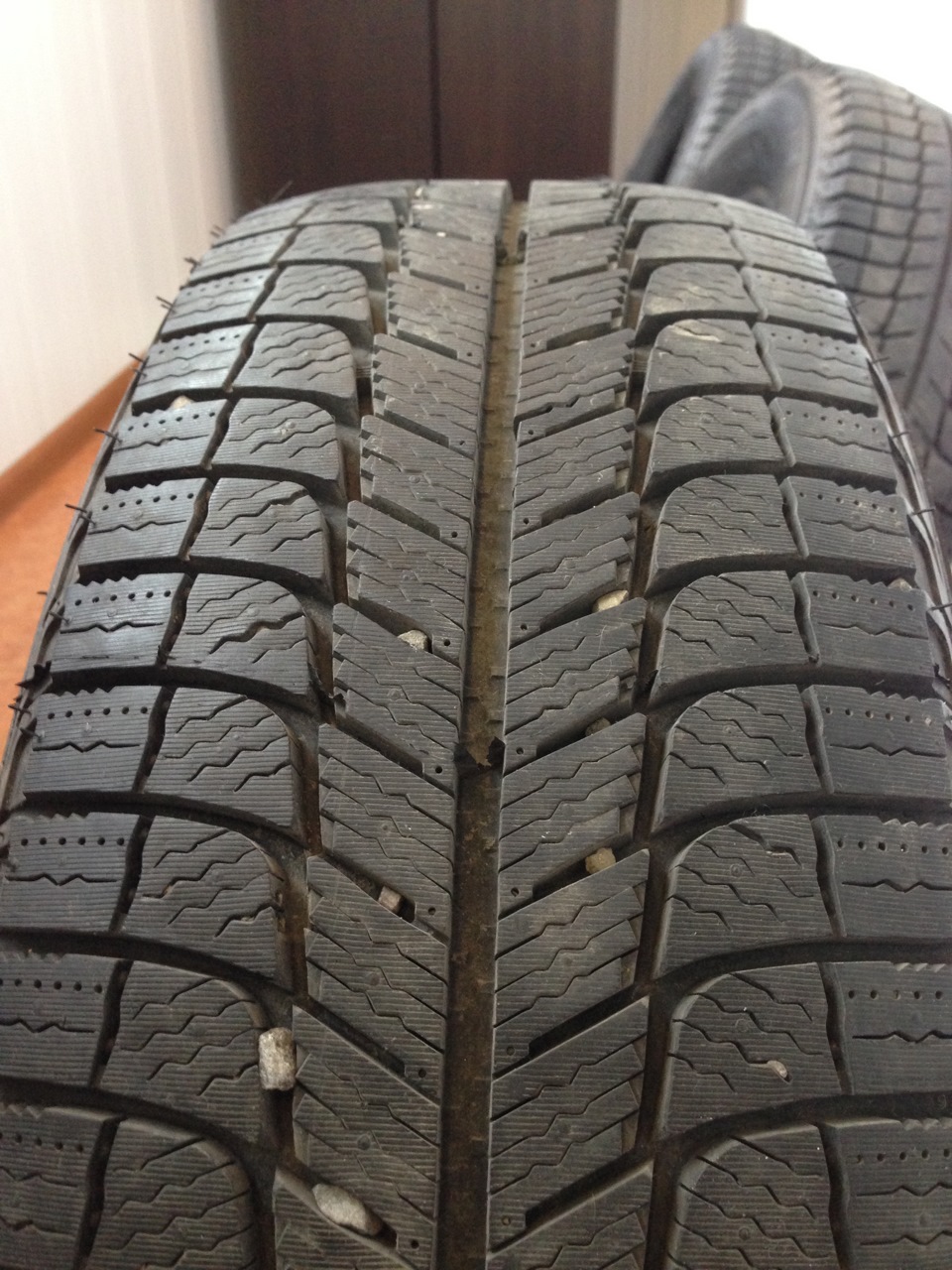 Мишлен x 3. Мишлен липучка x-Ice 3. Michelin x-Ice липучка. Мишлен x Ice 3 215/60r17. Резина Мишлен зимняя липучка Ice x.