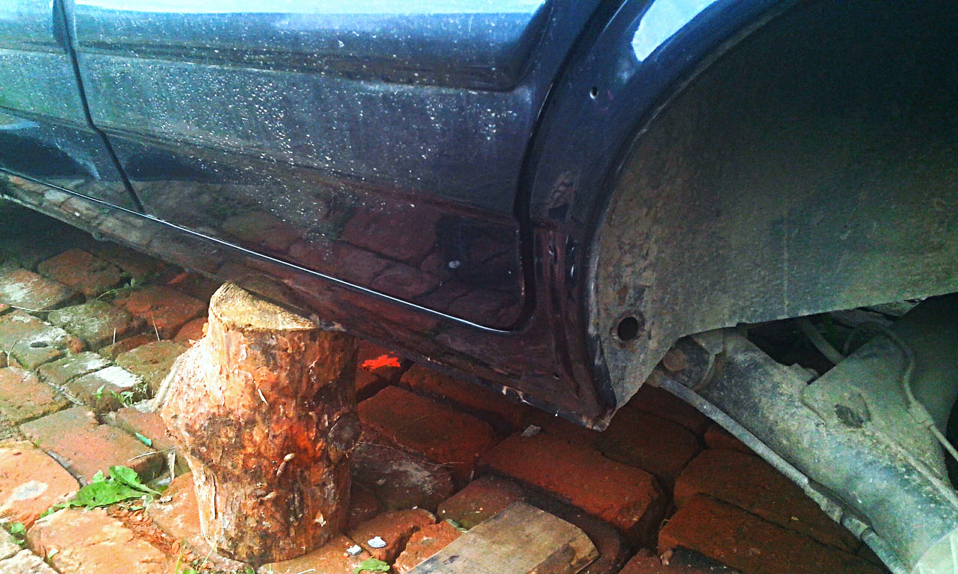 как защитить алюминиевые пороги от коррозии. масло в пороги автомобиля. отработка масла в порог. антикор порогов нива шевроле. пороги на авто.