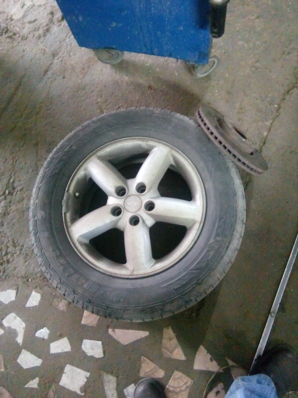 Диск уже снят — Hyundai Santa Fe (2G)