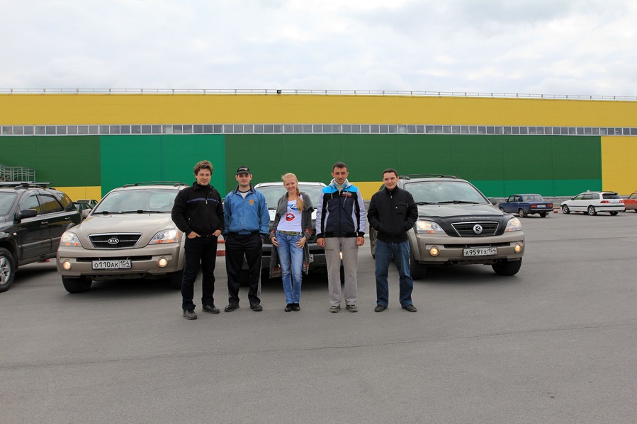 Мы пока еще чистые и красивые — KIA Sorento (1G)