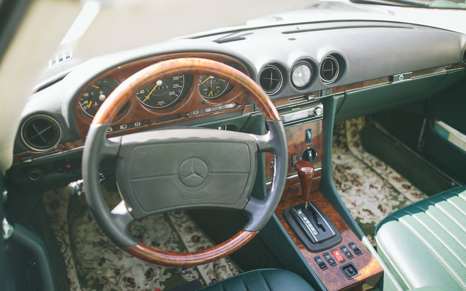 Фото в бортжурнале Mercedes-Benz 190 (W201)