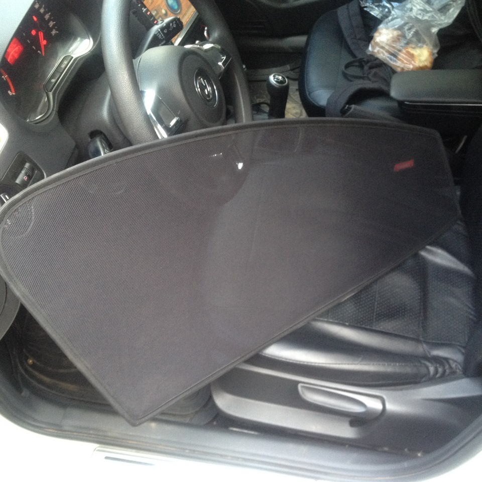 Растонировался и поставил сетку — Volkswagen Polo Sedan, 1,6 л, 2011 ...