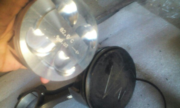 Замена поршневой на безвтыковые — Lada Приора хэтчбек, 1,6 л, 2009 года ...