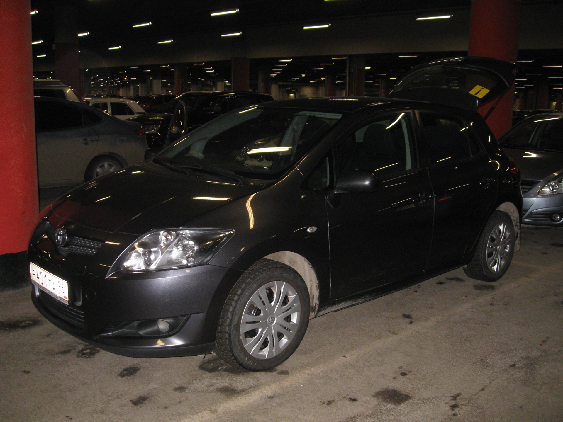    Toyota Auris 14 2007