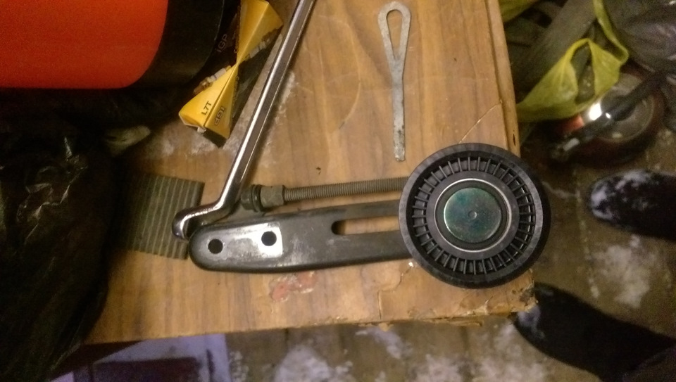 Замена приводного ремня копрессора кондиционера и натяжителя — Subaru ...