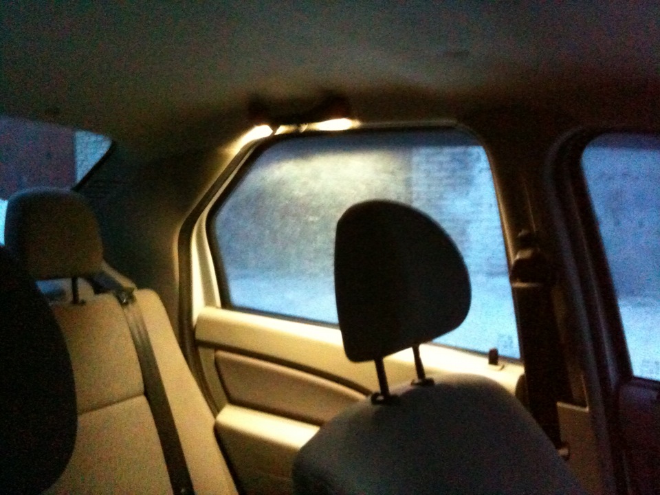 Переделка света задних пассажиров завершена — Renault Logan (1G), 1,4 л ...