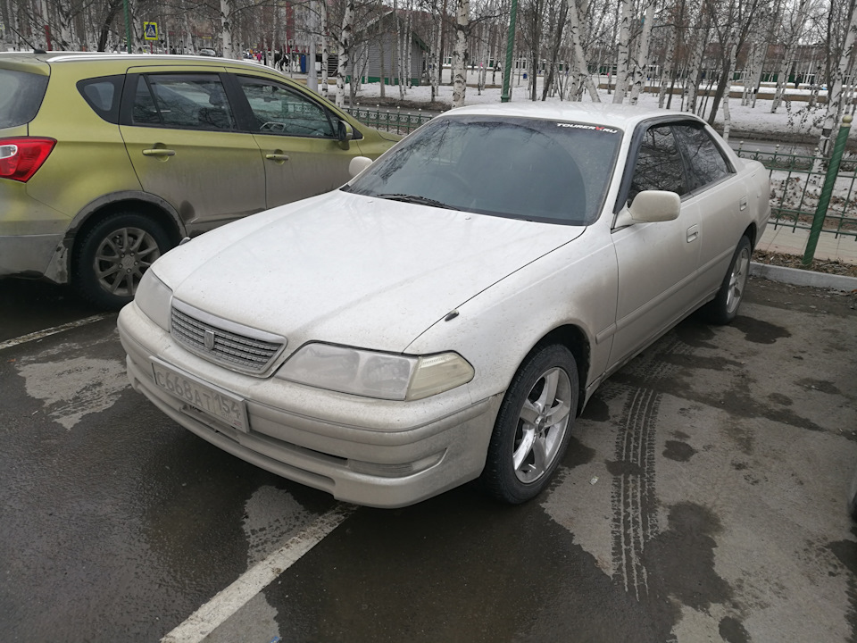 Toyota mark 2000