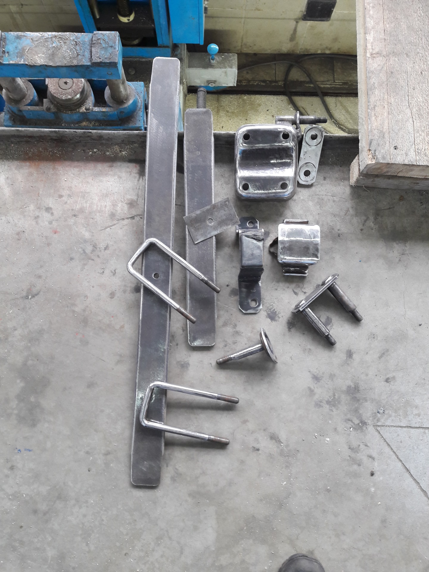 зачистка и доработка рессор — Nissan NP300, 2,5 л, 2011 года | тюнинг ...