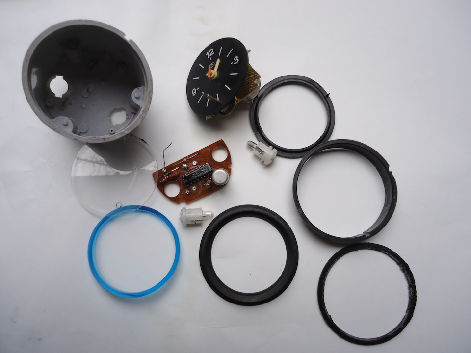 #15 Цифровой вольтметр в ВАЗ 2107 — Lada 2107, 1,5 л, 1997 года ...