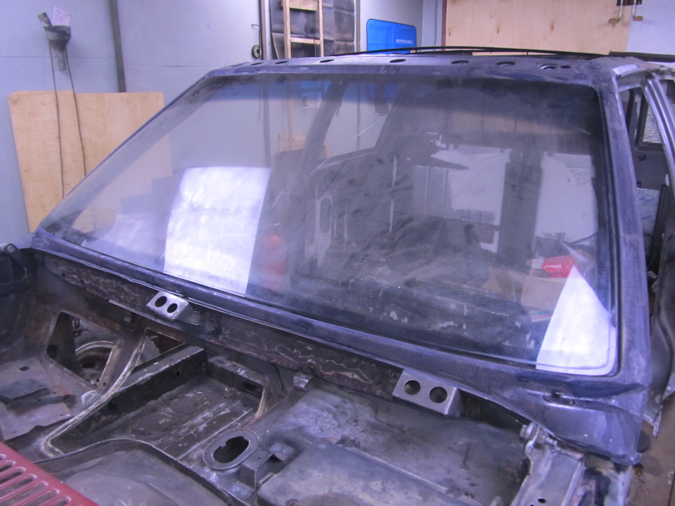 Примерка стекла — Москвич 2335