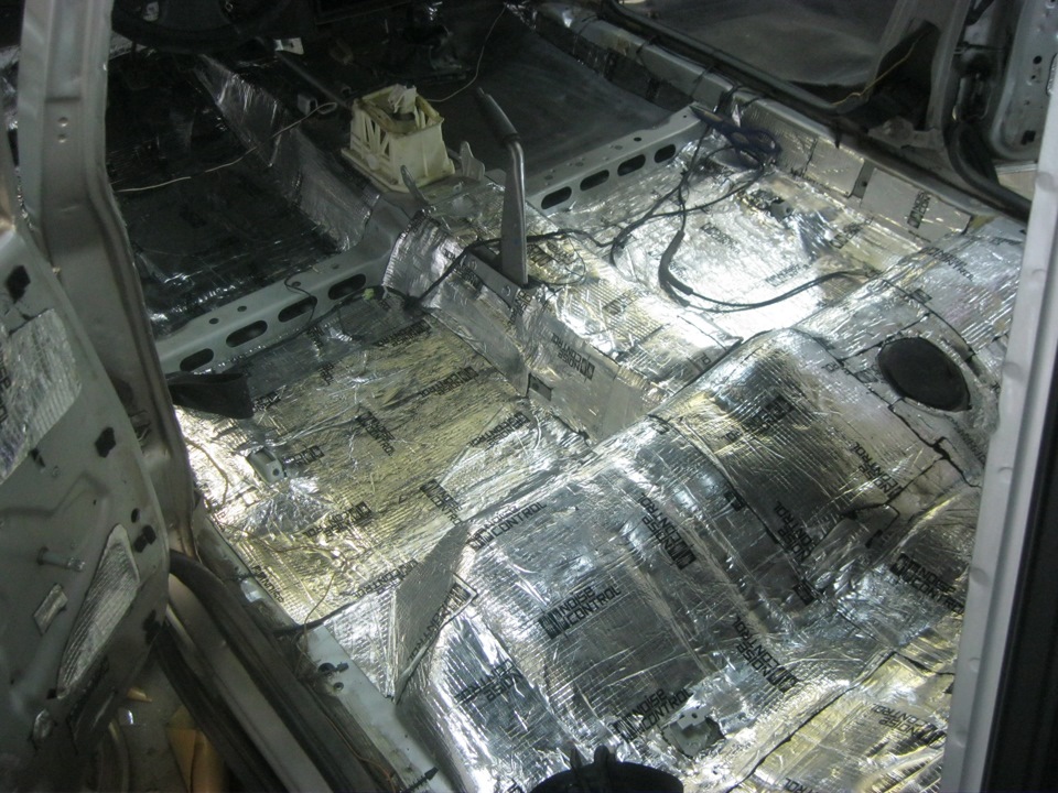 Шумоизоляция нексия. Шумоизоляция нексия. Шумоизоляция салона нексия n150. Шумоизоляция нексия. Daewoo nexia n150 шумоизоляция торпеды.