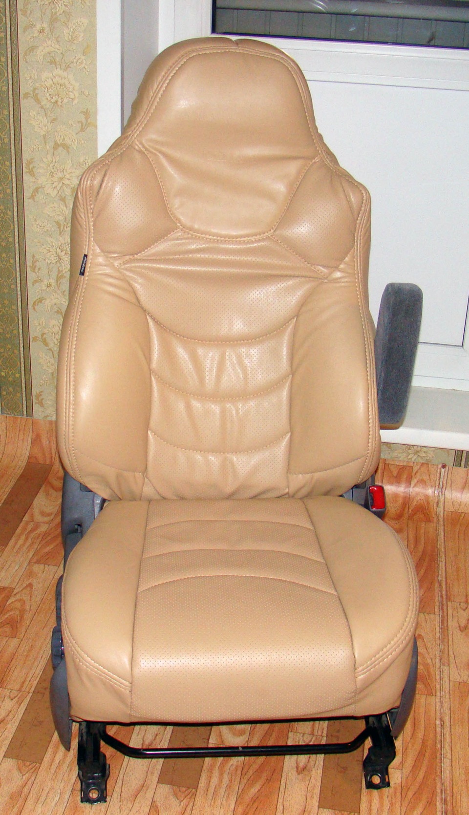 Сиденье в сборе — Toyota Harrier (1G)