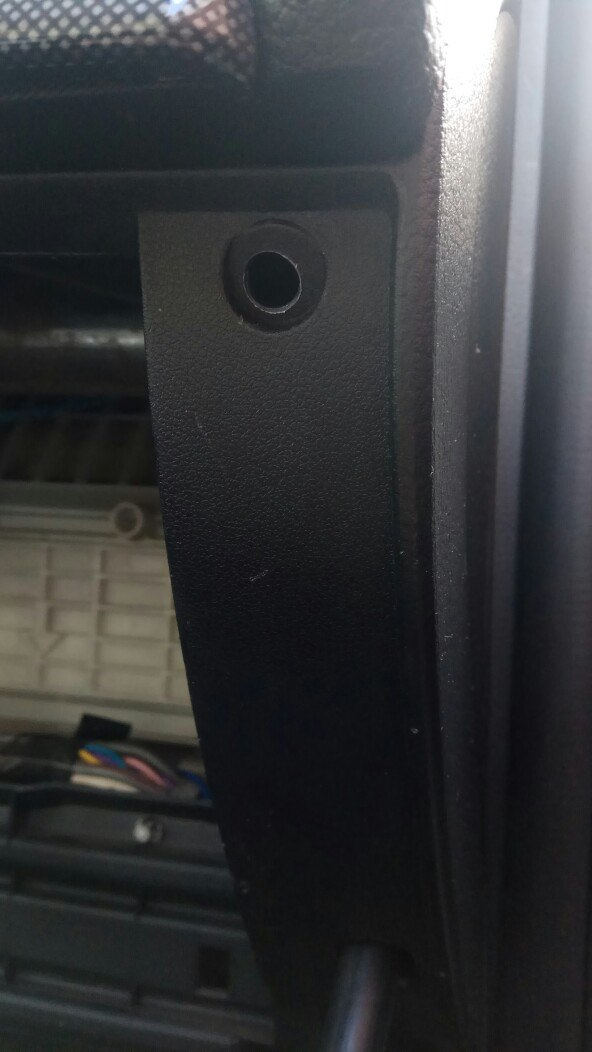 52. Свет в бардачке — Mazda 6 (1G) GG, 2 л, 2004 года | электроника ...