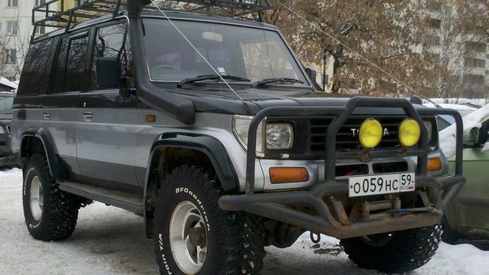 Toyota Land Cruiser 469